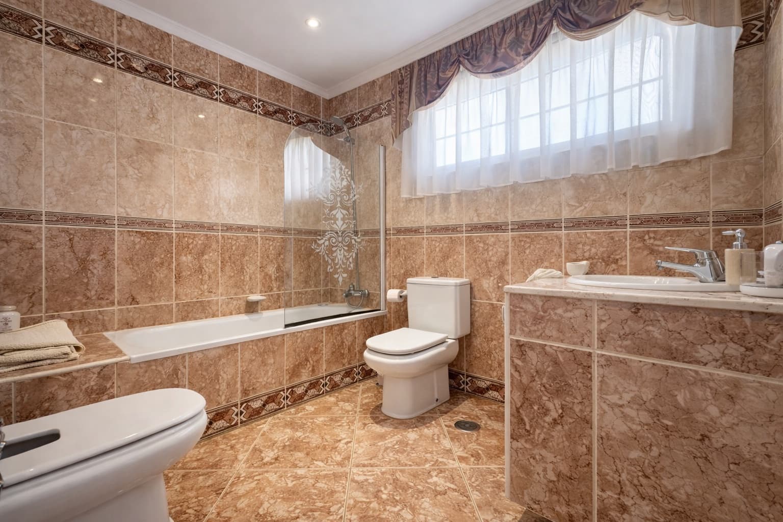 4 soveværelse Villa til salg i Callao Salvaje med swimmingpool garage - € 1.000.000 (Ref: 9325416)