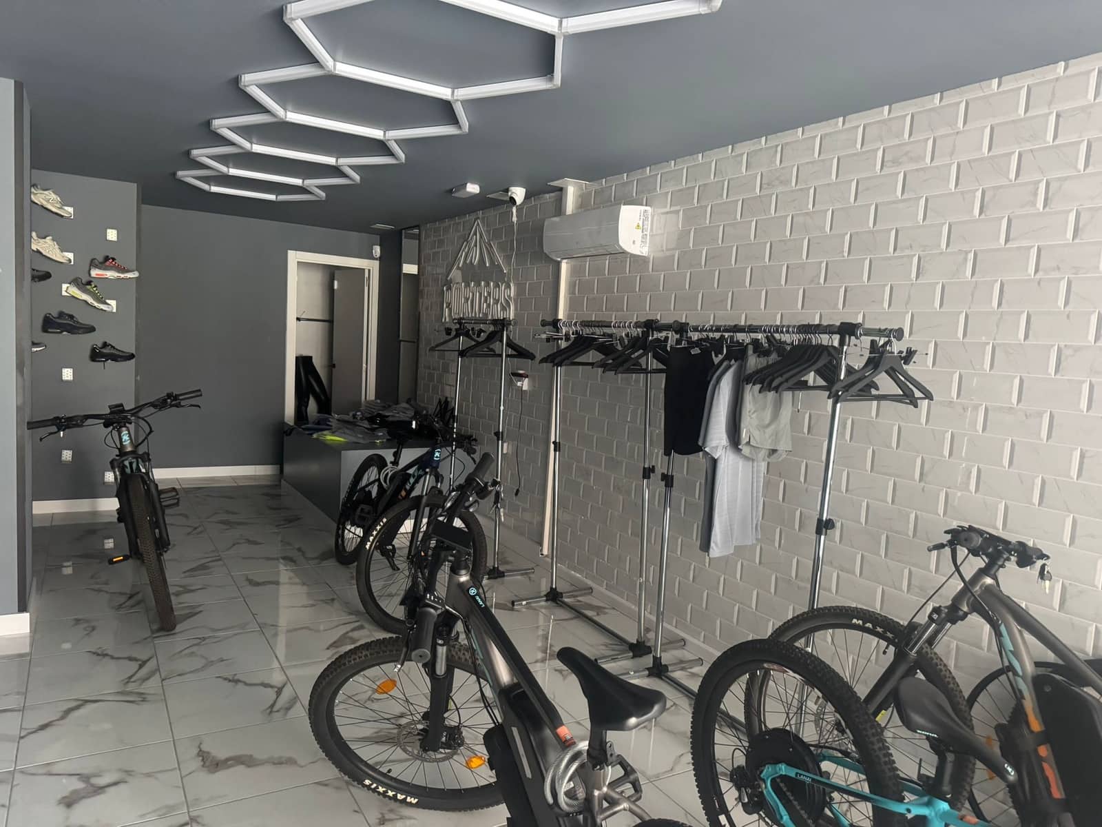 Bedrijf te koop in Costa Adeje - € 24.950 (Ref: 9326929)