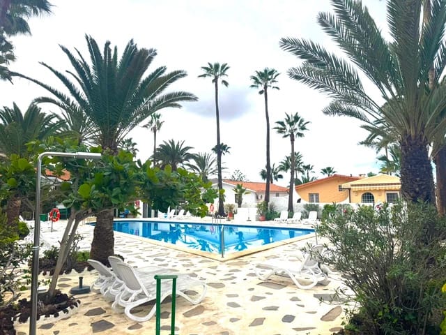 2 soverom Leilighet til salgs i Chayofa, Arona med svømmebasseng garasje - € 285 000 (Ref: 9400029)