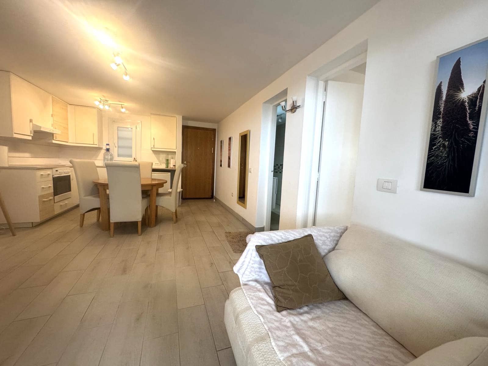 2 soverom Leilighet til salgs i Chayofa med svømmebasseng garasje - € 285 000 (Ref: 9400029)