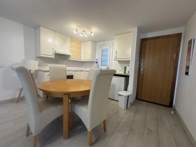 2 soverom Leilighet til salgs i Chayofa, Arona med svømmebasseng garasje - € 285 000 (Ref: 9400029)