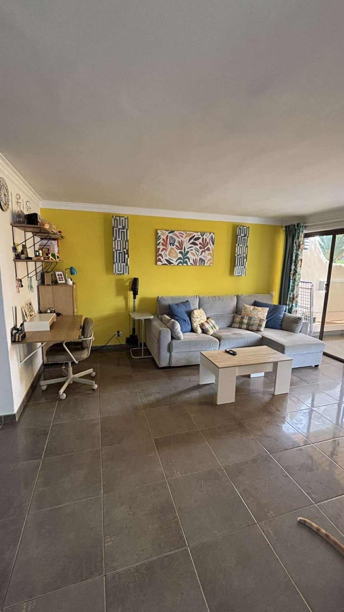 Apartamento de 2 habitaciones en Amarilla Golf en venta con piscina - 310.000 € (Ref: 9432536)