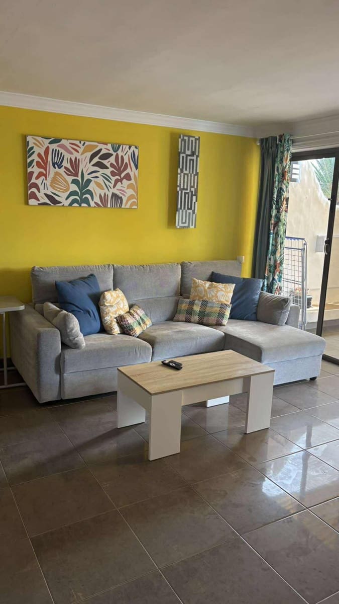 Apartamento de 2 habitaciones en Amarilla Golf en venta con piscina - 310.000 € (Ref: 9432536)