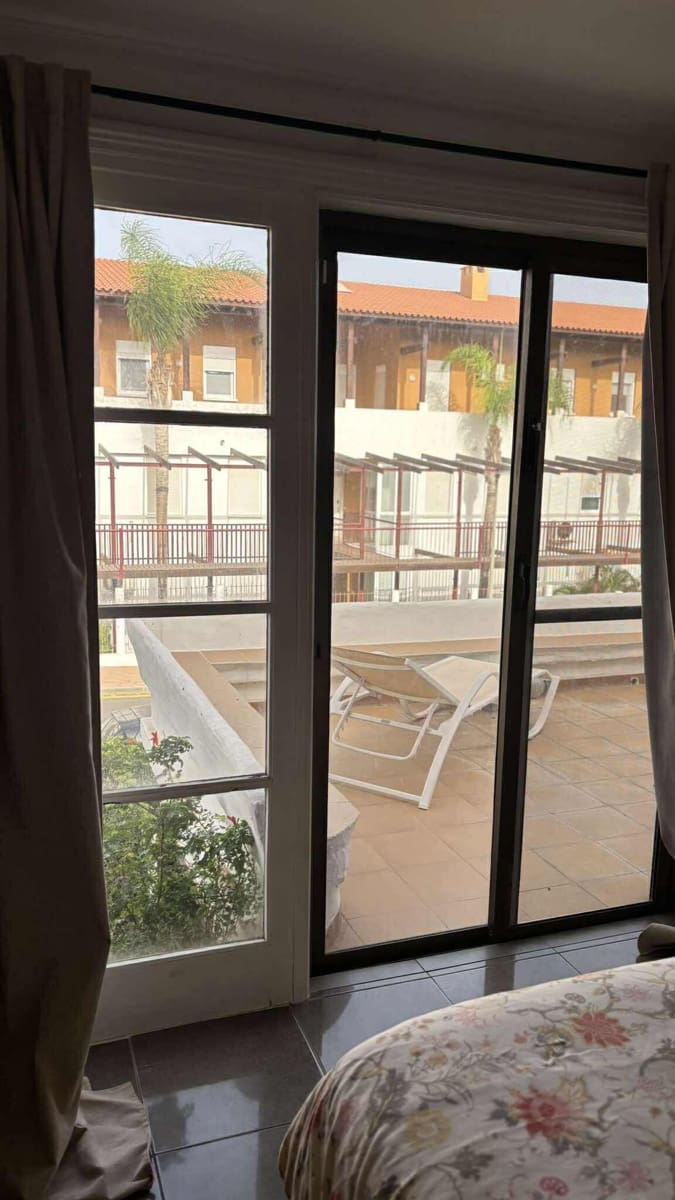 Apartamento de 2 habitaciones en Amarilla Golf en venta con piscina - 310.000 € (Ref: 9432536)