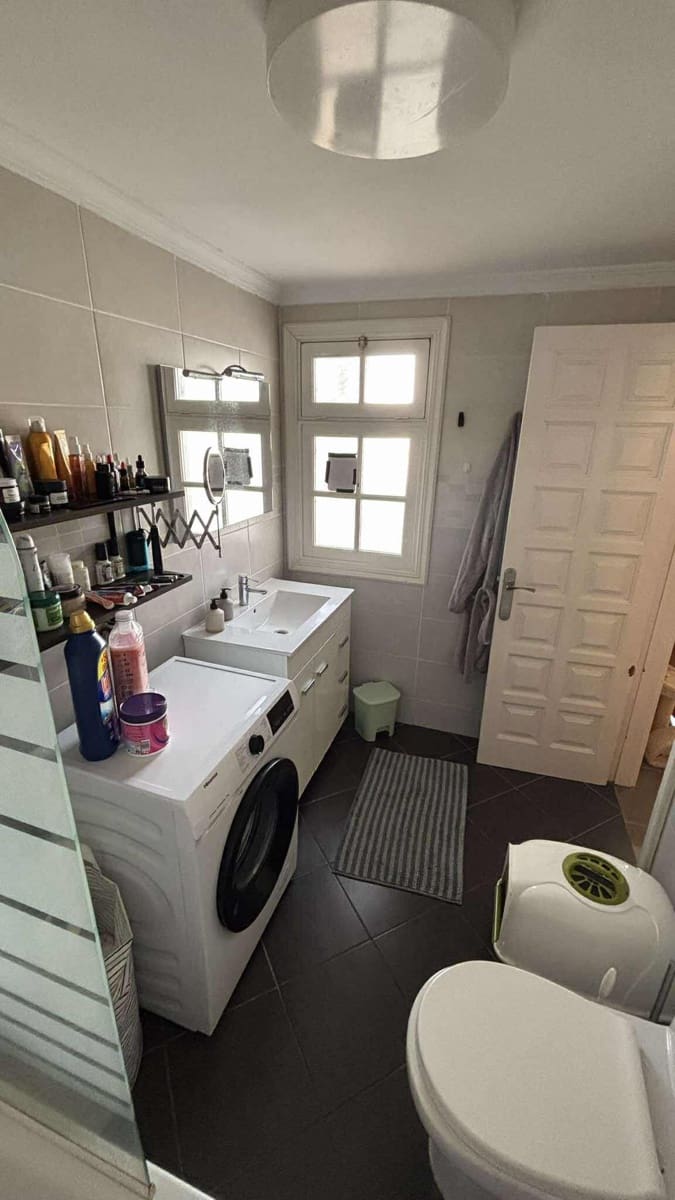 Apartamento de 2 habitaciones en Amarilla Golf en venta con piscina - 310.000 € (Ref: 9432536)