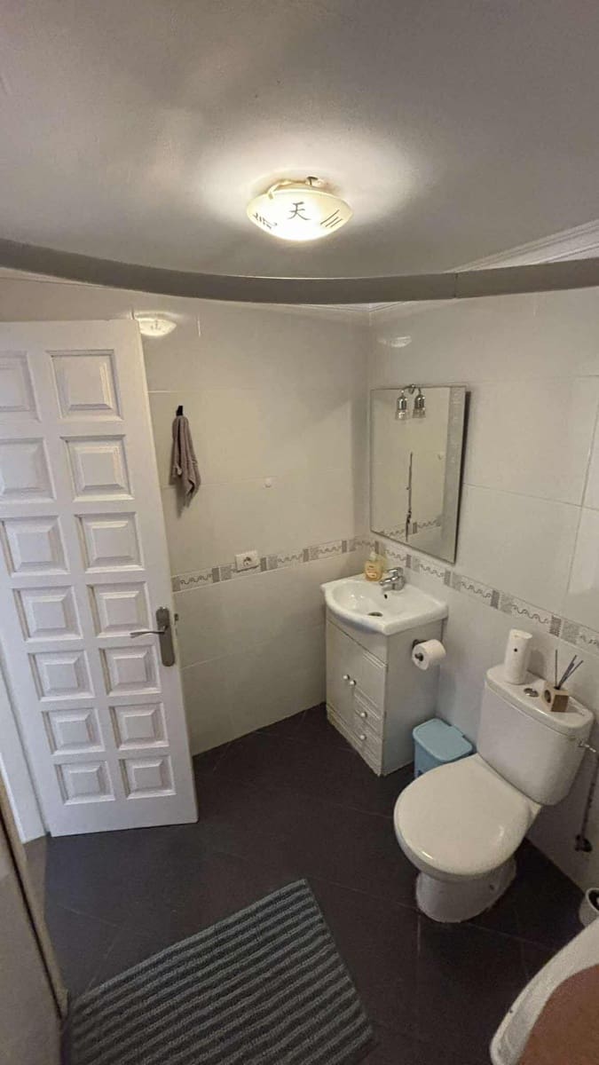 Apartamento de 2 habitaciones en Amarilla Golf en venta con piscina - 310.000 € (Ref: 9432536)