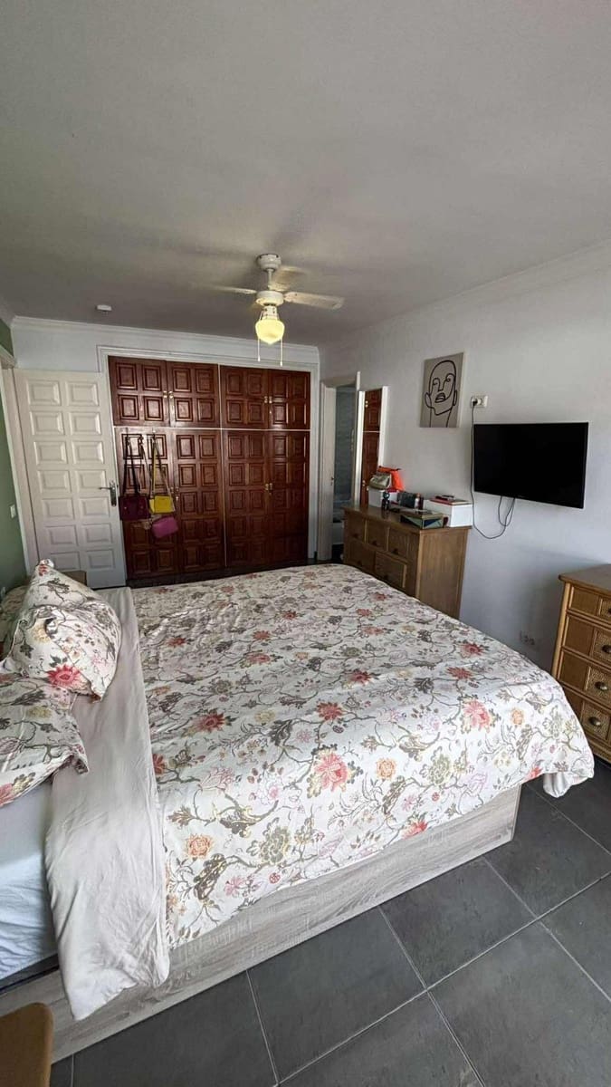 Apartamento de 2 habitaciones en Amarilla Golf en venta con piscina - 310.000 € (Ref: 9432536)