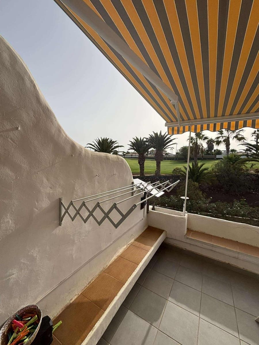 Apartamento de 2 habitaciones en Amarilla Golf en venta con piscina - 310.000 € (Ref: 9432536)