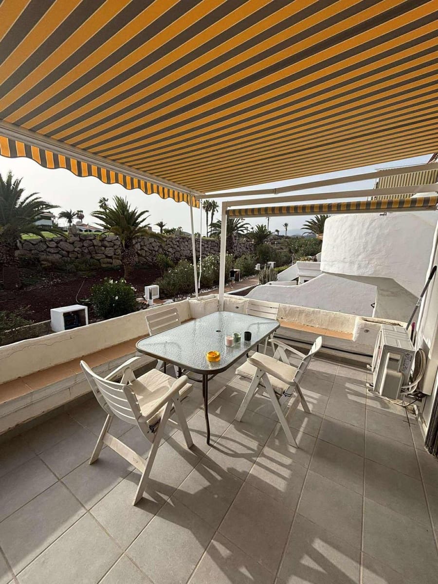 Apartamento de 2 habitaciones en Amarilla Golf en venta con piscina - 310.000 € (Ref: 9432536)