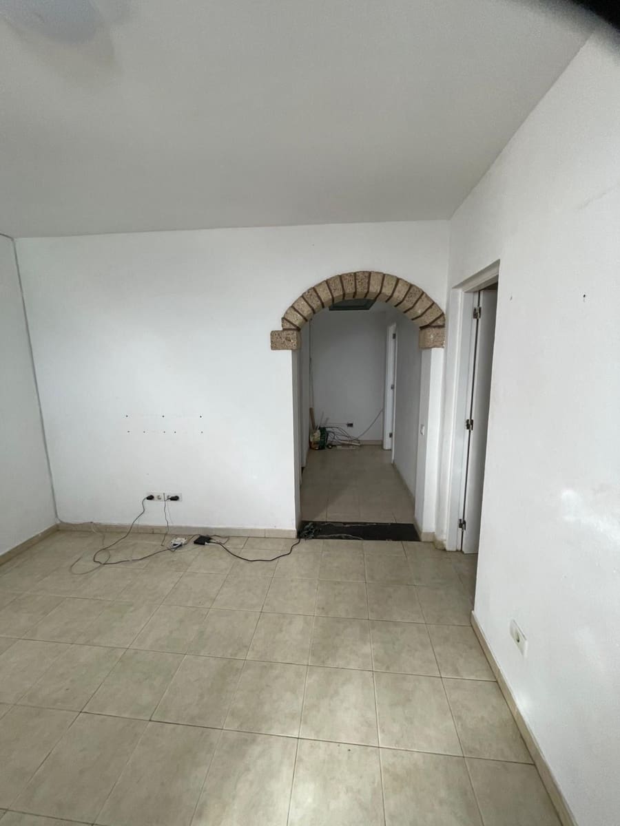 Finca/Maison de Campagne de 2 chambres à louer à Guia de Isora avec garage - 1 500 € (Ref: 9442807)