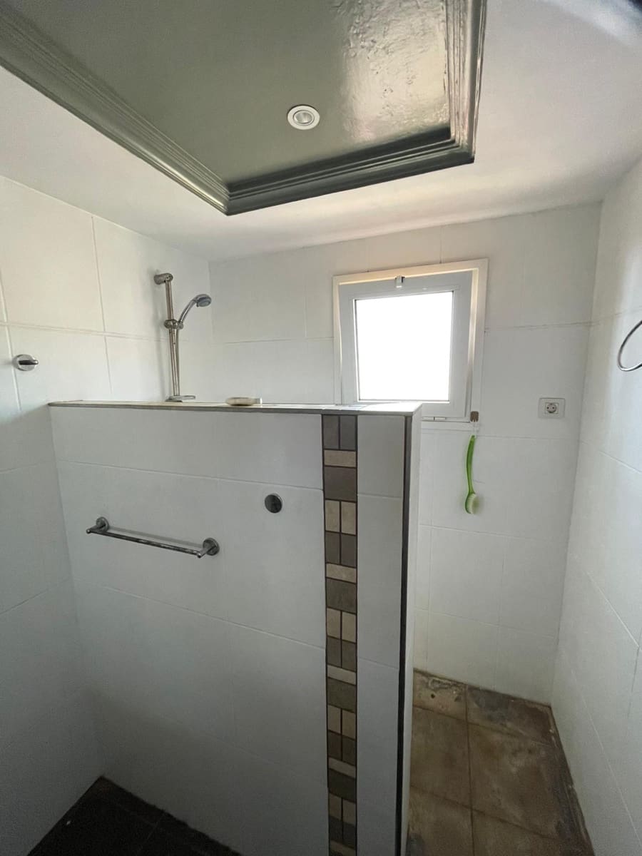 Finca/Maison de Campagne de 2 chambres à louer à Guia de Isora avec garage - 1 500 € (Ref: 9442807)