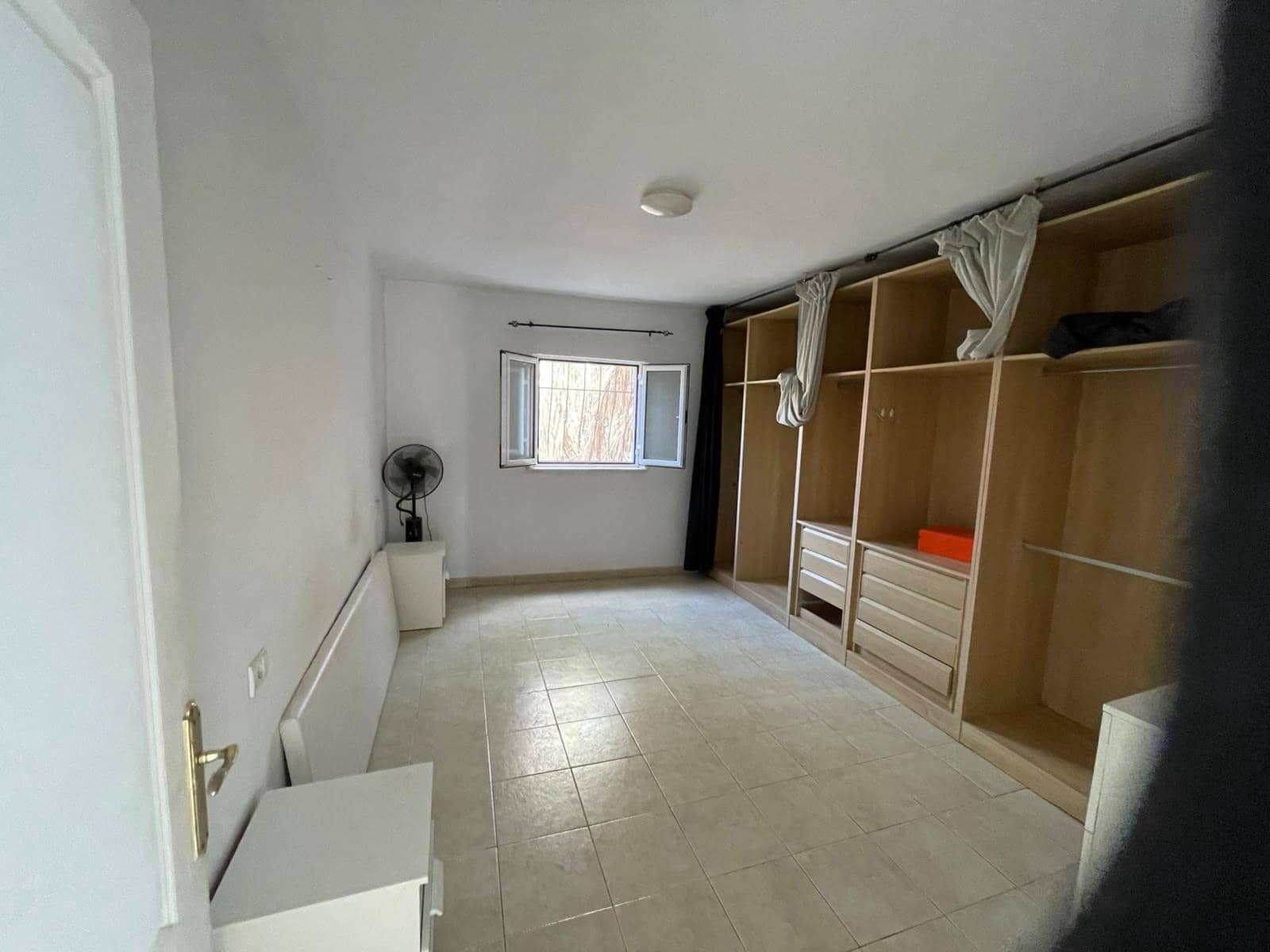 Finca/Maison de Campagne de 2 chambres à louer à Guia de Isora avec garage - 1 500 € (Ref: 9442807)