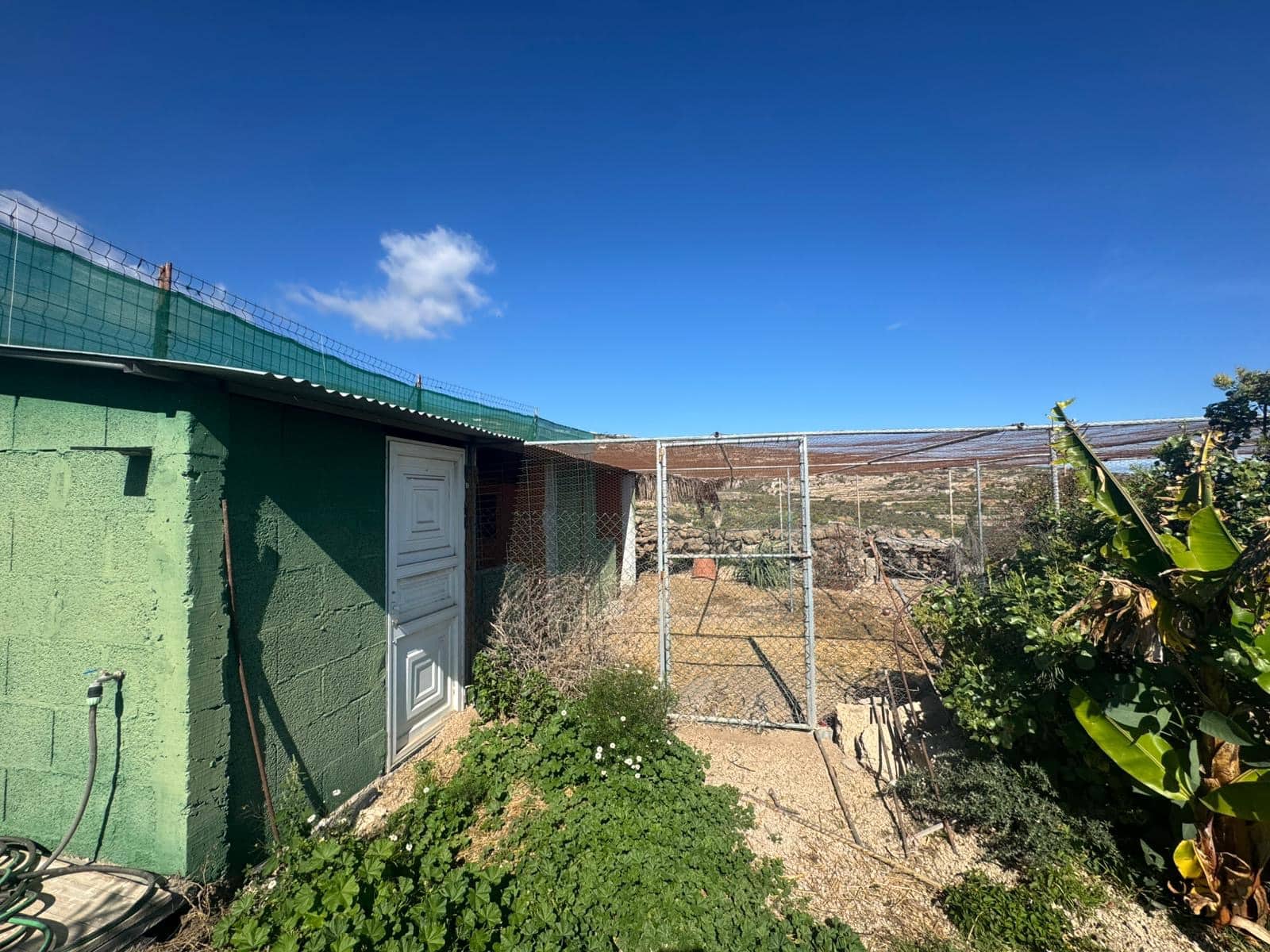 3 sypialnia Finka/Dom wiejski na sprzedaż w Guimar z basenem garażem - 399 000 € (Ref: 9517947)