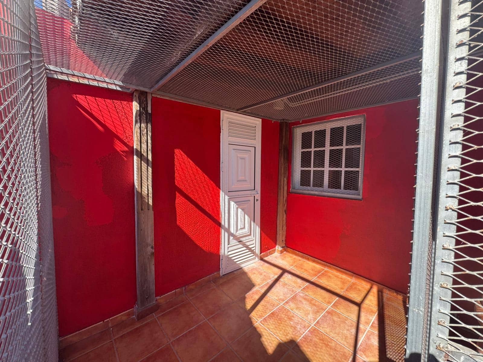 3 sypialnia Finka/Dom wiejski na sprzedaż w Guimar z basenem garażem - 399 000 € (Ref: 9517947)