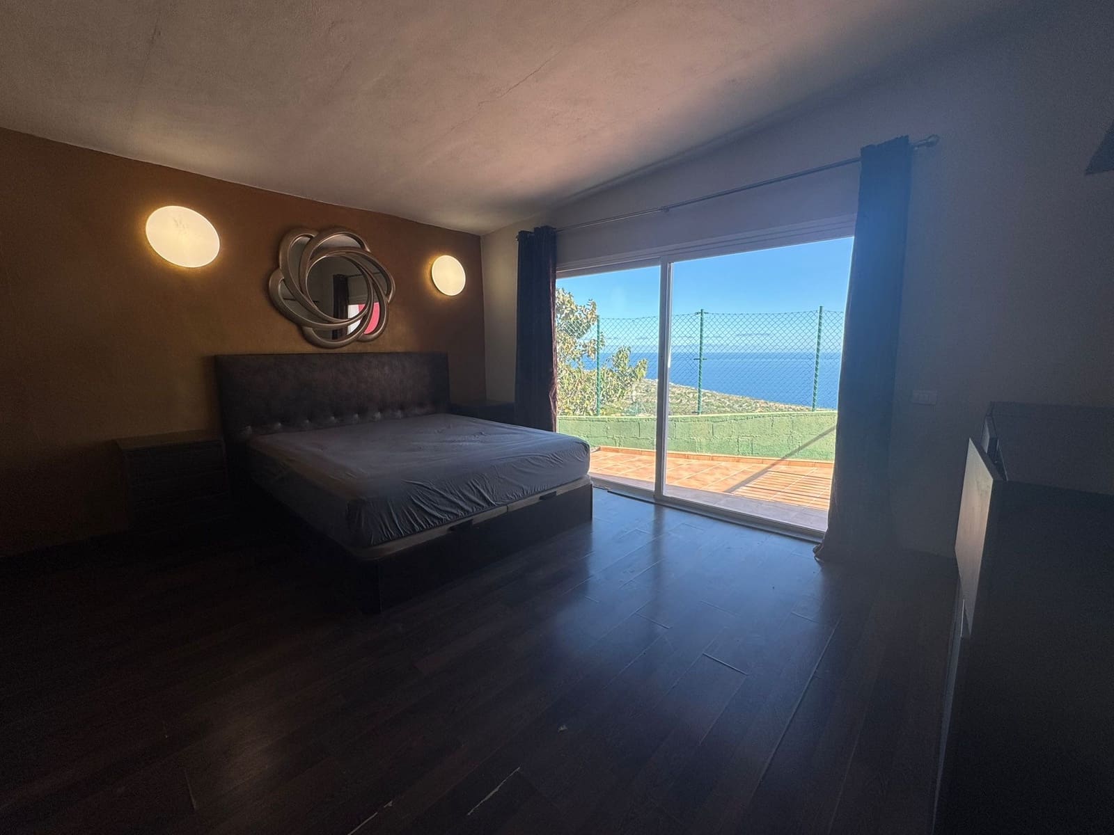 3 sypialnia Finka/Dom wiejski na sprzedaż w Guimar z basenem garażem - 399 000 € (Ref: 9517947)