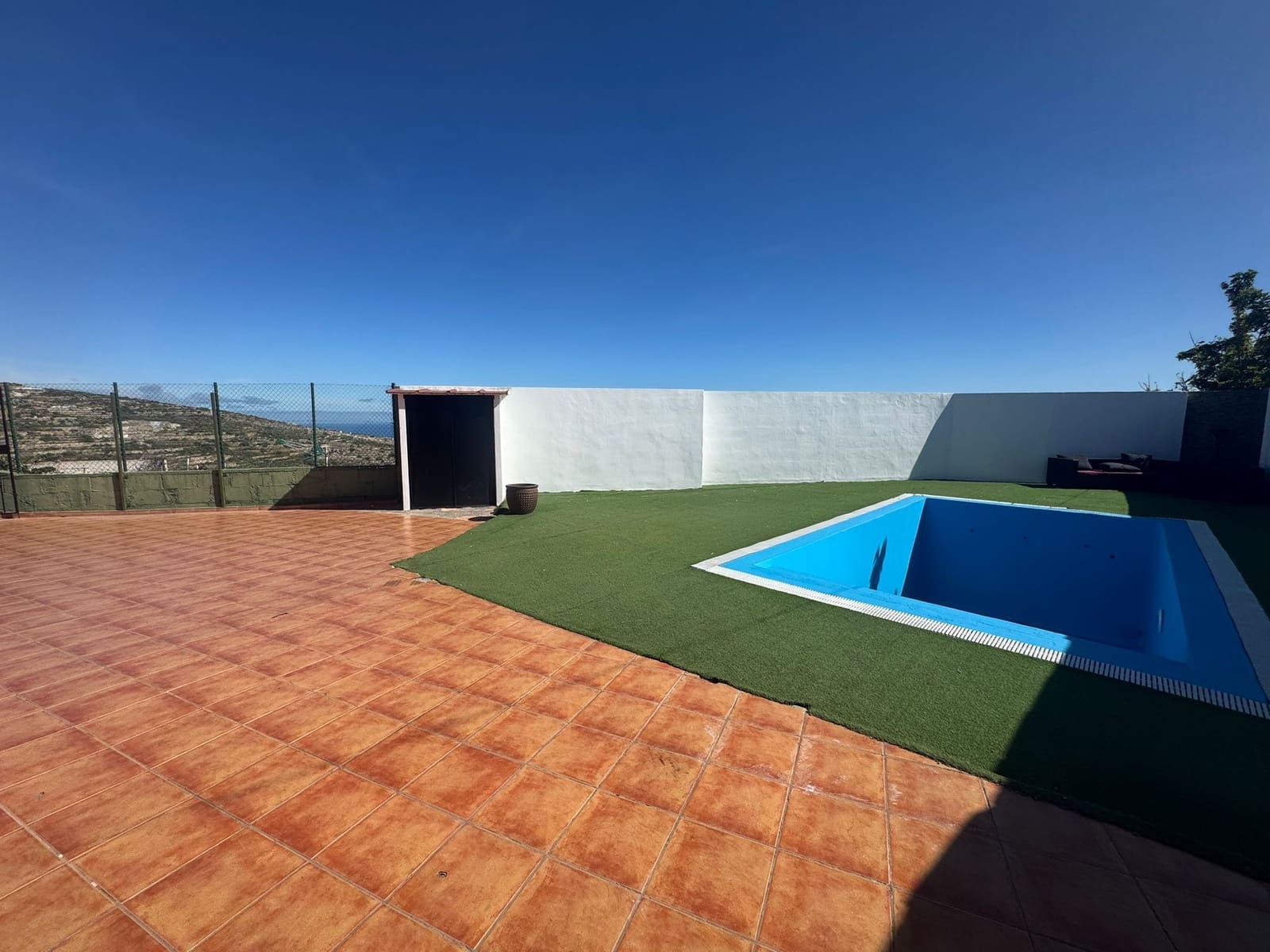 3 sypialnia Finka/Dom wiejski na sprzedaż w Guimar z basenem garażem - 399 000 € (Ref: 9517947)