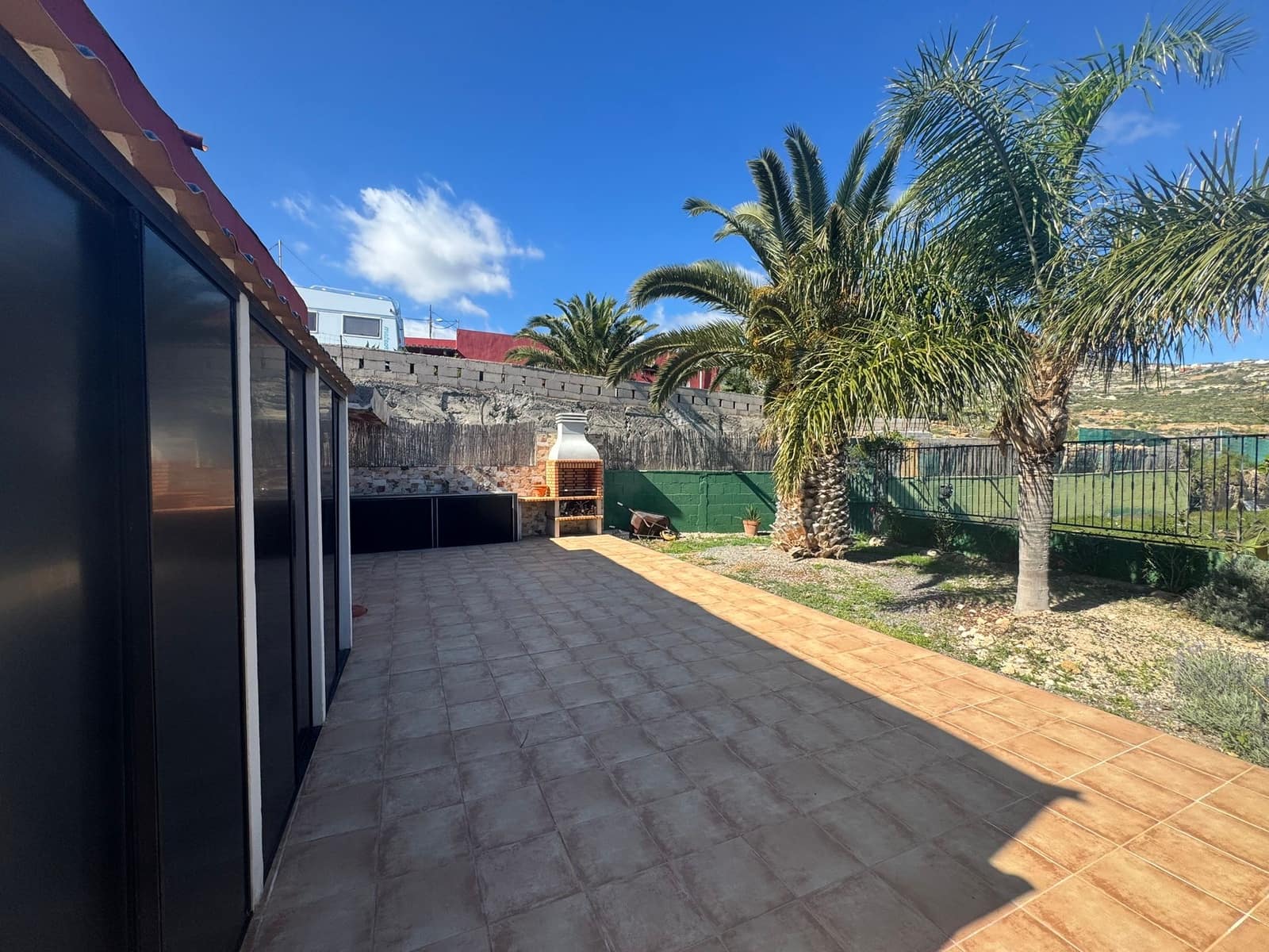 3 sypialnia Finka/Dom wiejski na sprzedaż w Guimar z basenem garażem - 399 000 € (Ref: 9517947)