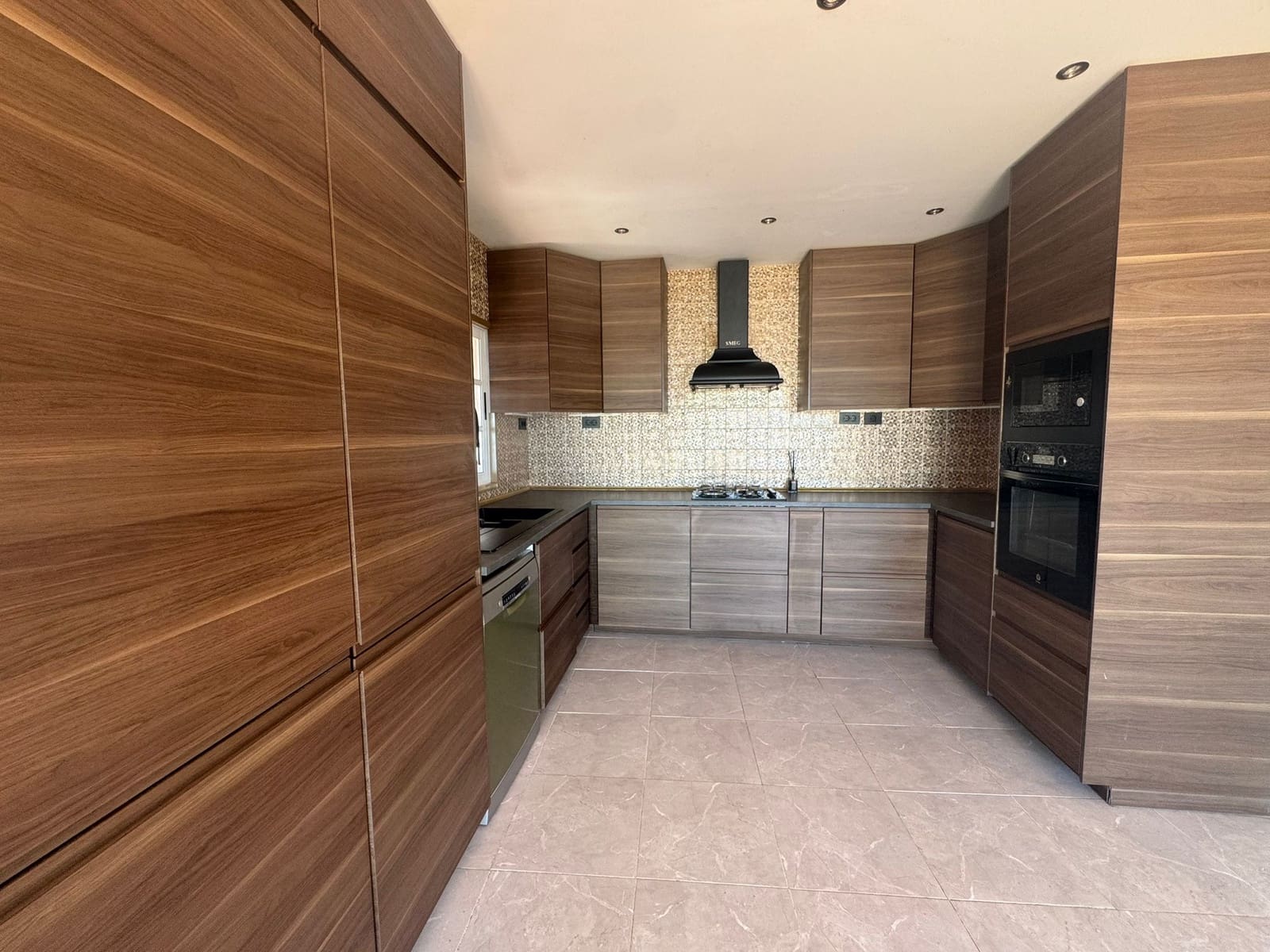 3 sypialnia Finka/Dom wiejski na sprzedaż w Guimar z basenem garażem - 399 000 € (Ref: 9517947)