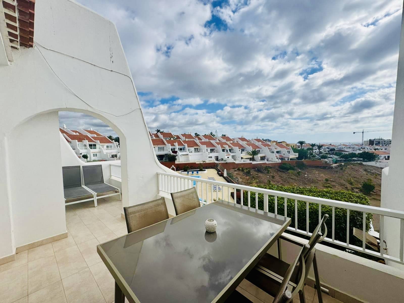 2 sovrum Lägenhet till salu i Golf del Sur med pool - 299 000 € (Ref: 9536363)