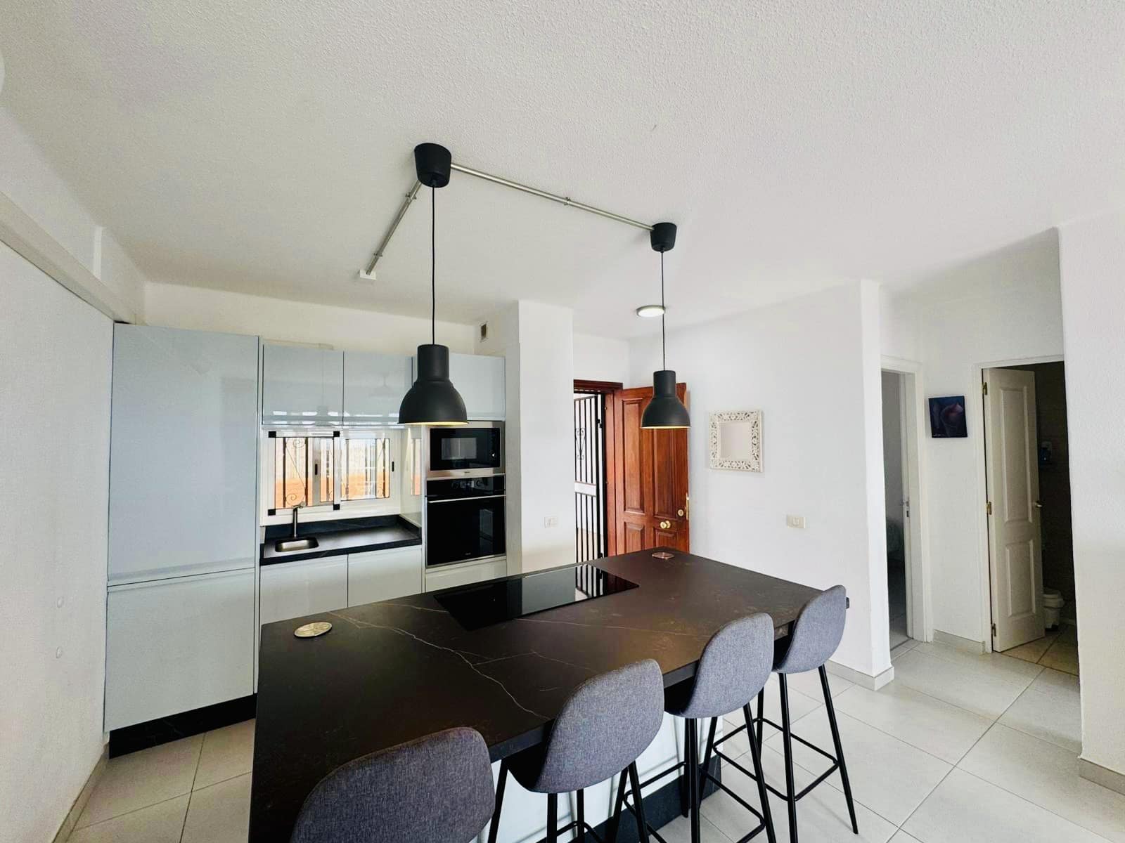 2 sovrum Lägenhet till salu i Golf del Sur med pool - 299 000 € (Ref: 9536363)