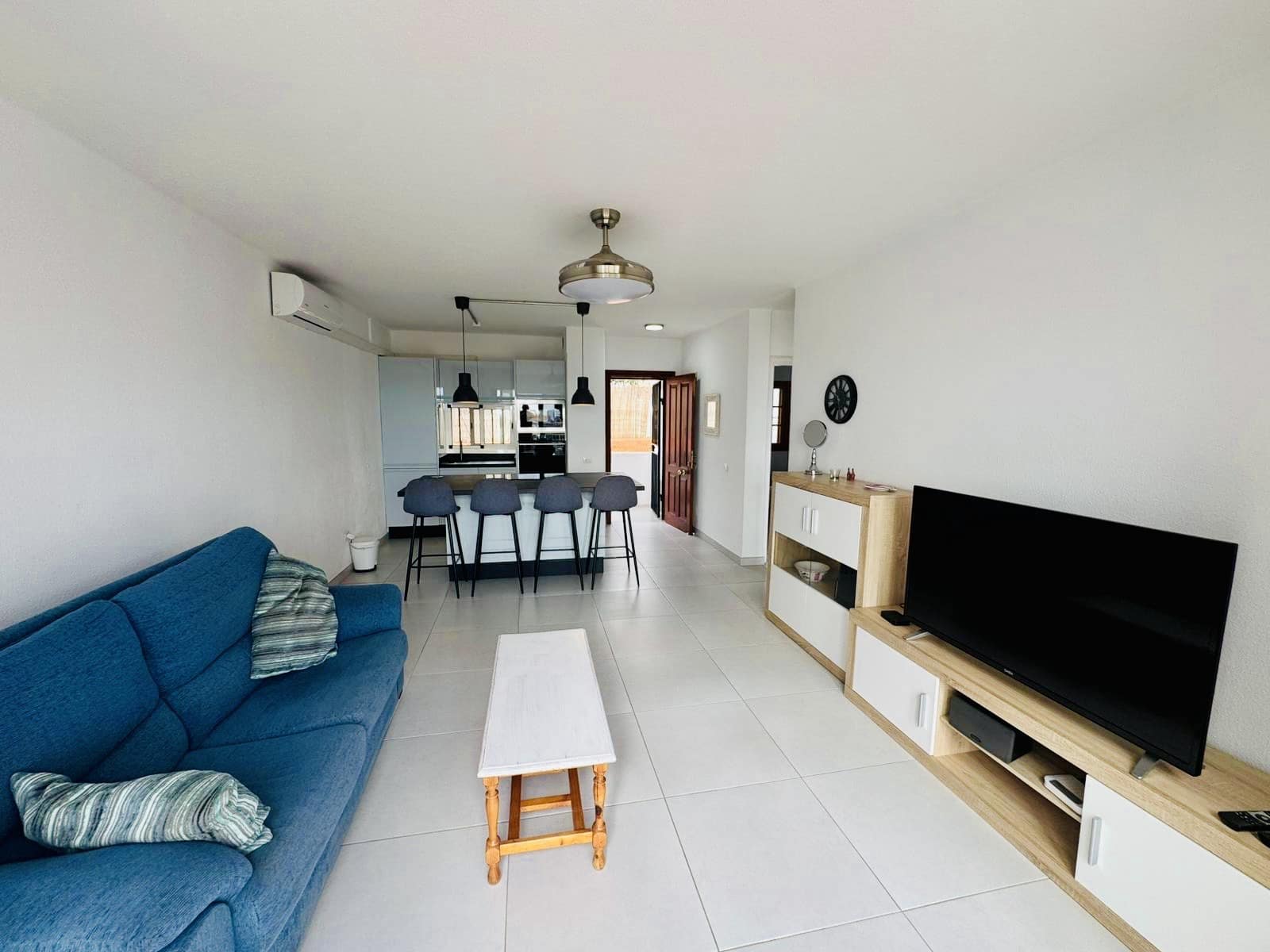 2 sovrum Lägenhet till salu i Golf del Sur med pool - 299 000 € (Ref: 9536363)