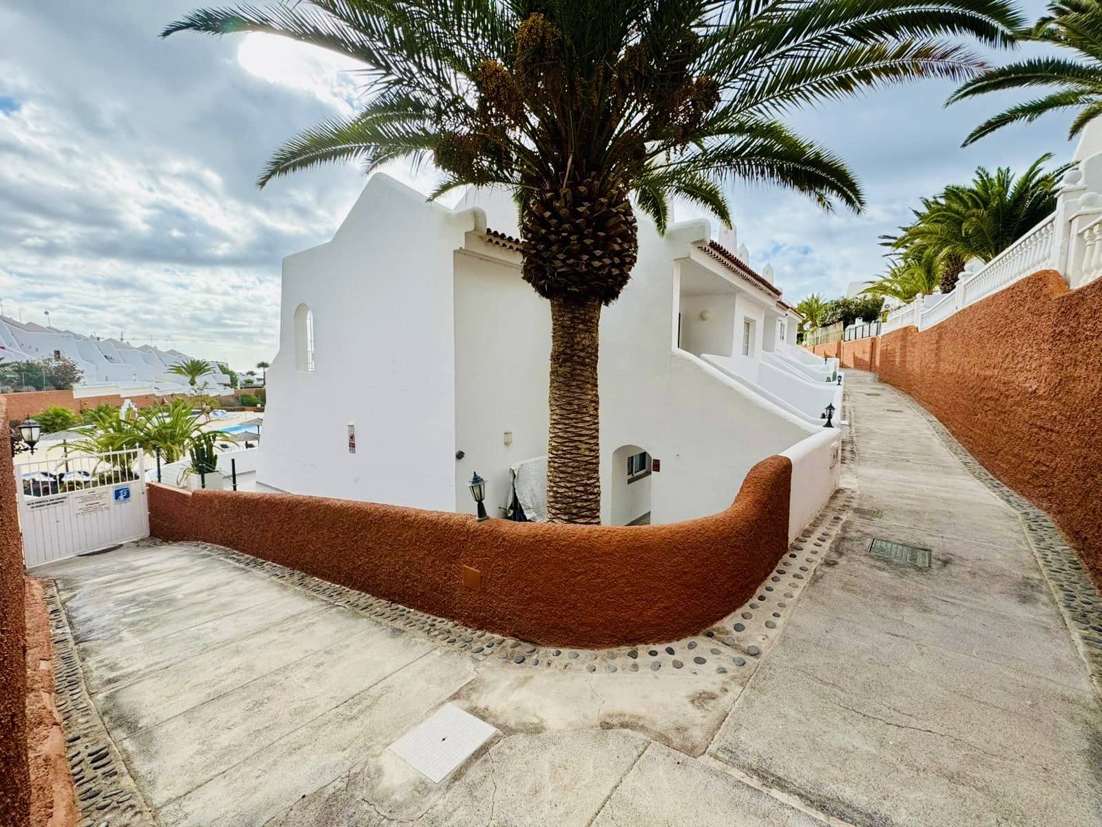 2 sovrum Lägenhet till salu i Golf del Sur med pool - 299 000 € (Ref: 9536363)