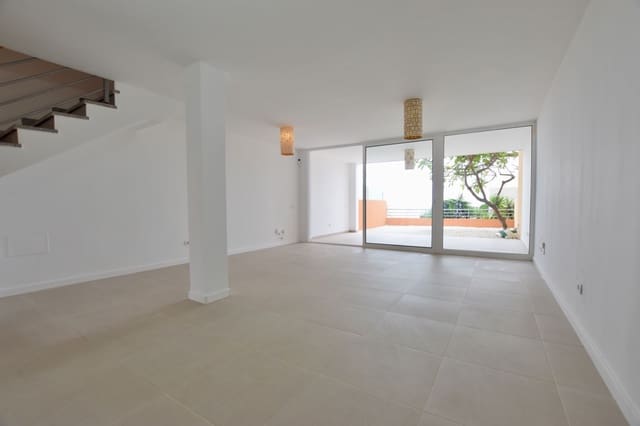 4 sovrum Hus till salu i Adeje med pool garage - 675 000 € (Ref: 9553113)