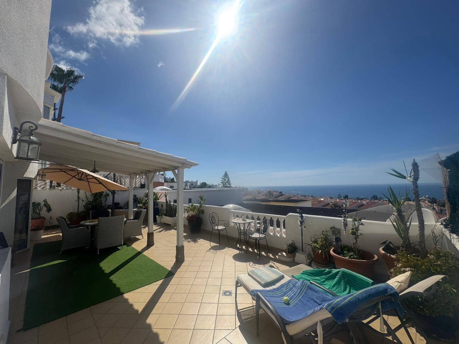 3 quarto Casa em Banda para venda em Costa Adeje com piscina garagem - 610 000 € (Ref: 9581247)