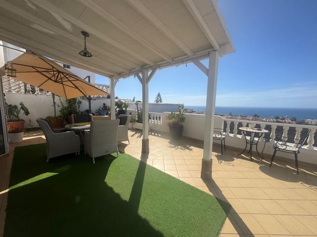 3 quarto Casa em Banda para venda em Torviscas Centro y Alto, Adeje com piscina garagem - 610 000 € (Ref: 9581247)