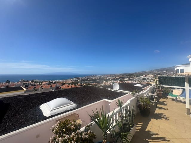 3 quarto Casa em Banda para venda em Torviscas Centro y Alto, Adeje com piscina garagem - 610 000 € (Ref: 9581247)