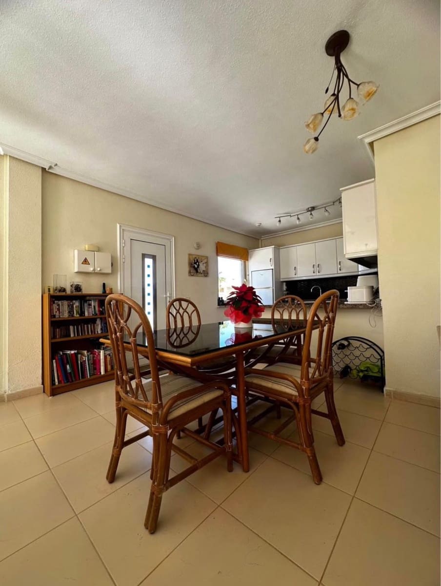 2 slaapkamer Penthouse te koop in Chayofa met zwembad - € 289.000 (Ref: 9614422)