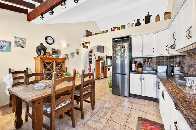 2 sypialnia Bungalow na sprzedaż w Golf del Sur, San Miguel de Abona z basenem garażem - 375 000 € (Ref: 9678150)