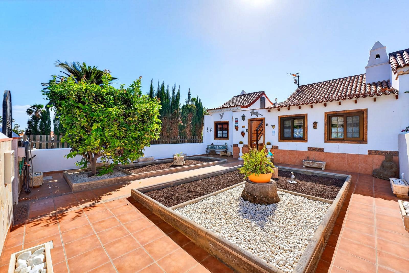 2 sypialnia Bungalow na sprzedaż w Golf del Sur z basenem garażem - 375 000 € (Ref: 9678150)