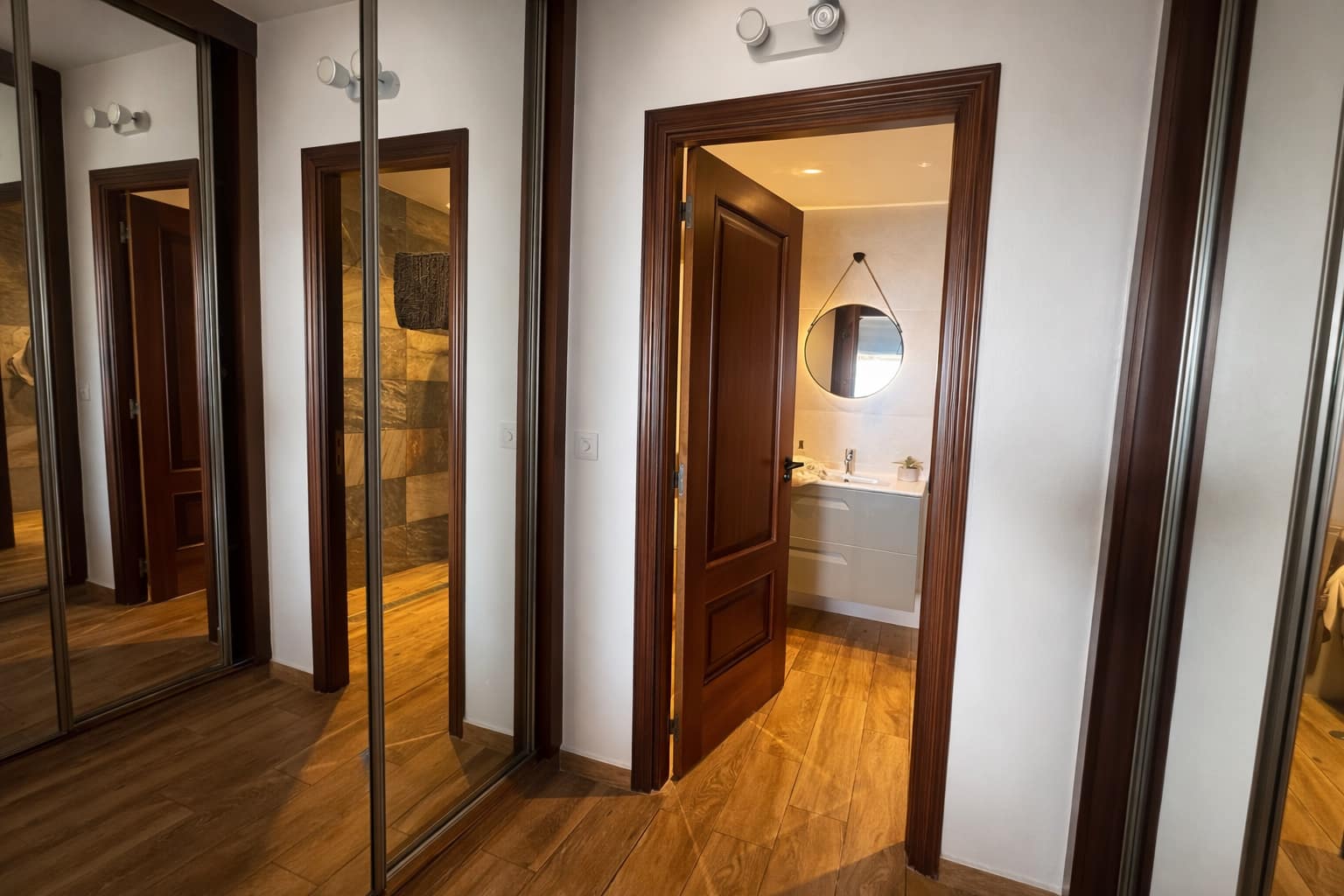 2 bedroom Apartment for sale in Adeje with pool garage - € 449,000 (Ref: 9714018)