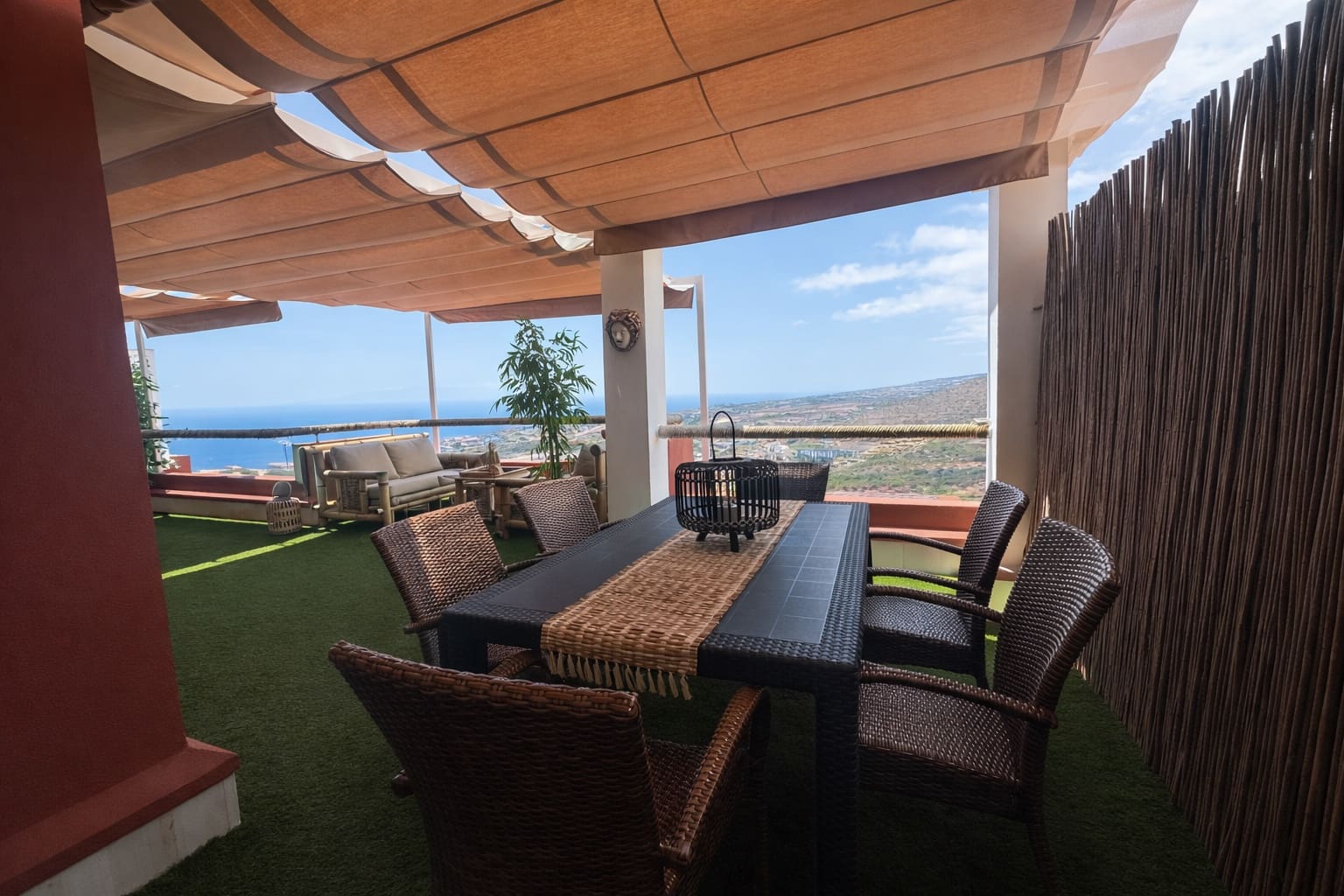 2 bedroom Apartment for sale in Adeje with pool garage - € 449,000 (Ref: 9714018)