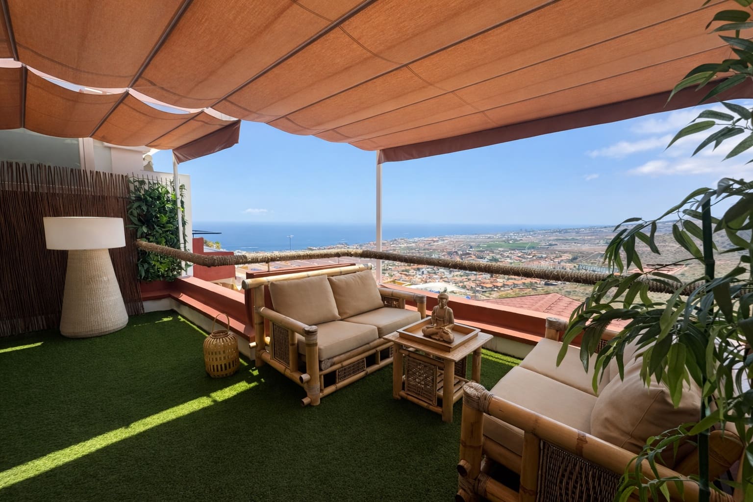 2 bedroom Apartment for sale in Adeje with pool garage - € 449,000 (Ref: 9714018)