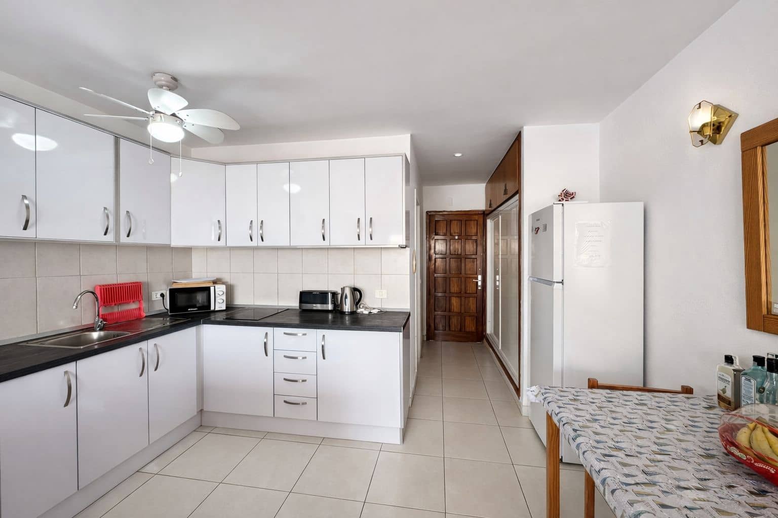 1 slaapkamer Appartement te koop in Costa Adeje met zwembad - € 319.000 (Ref: 9734147)