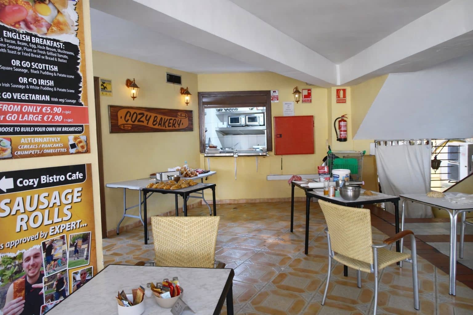 Business for sale in Costa Adeje - € 199,000 (Ref: 9737243)