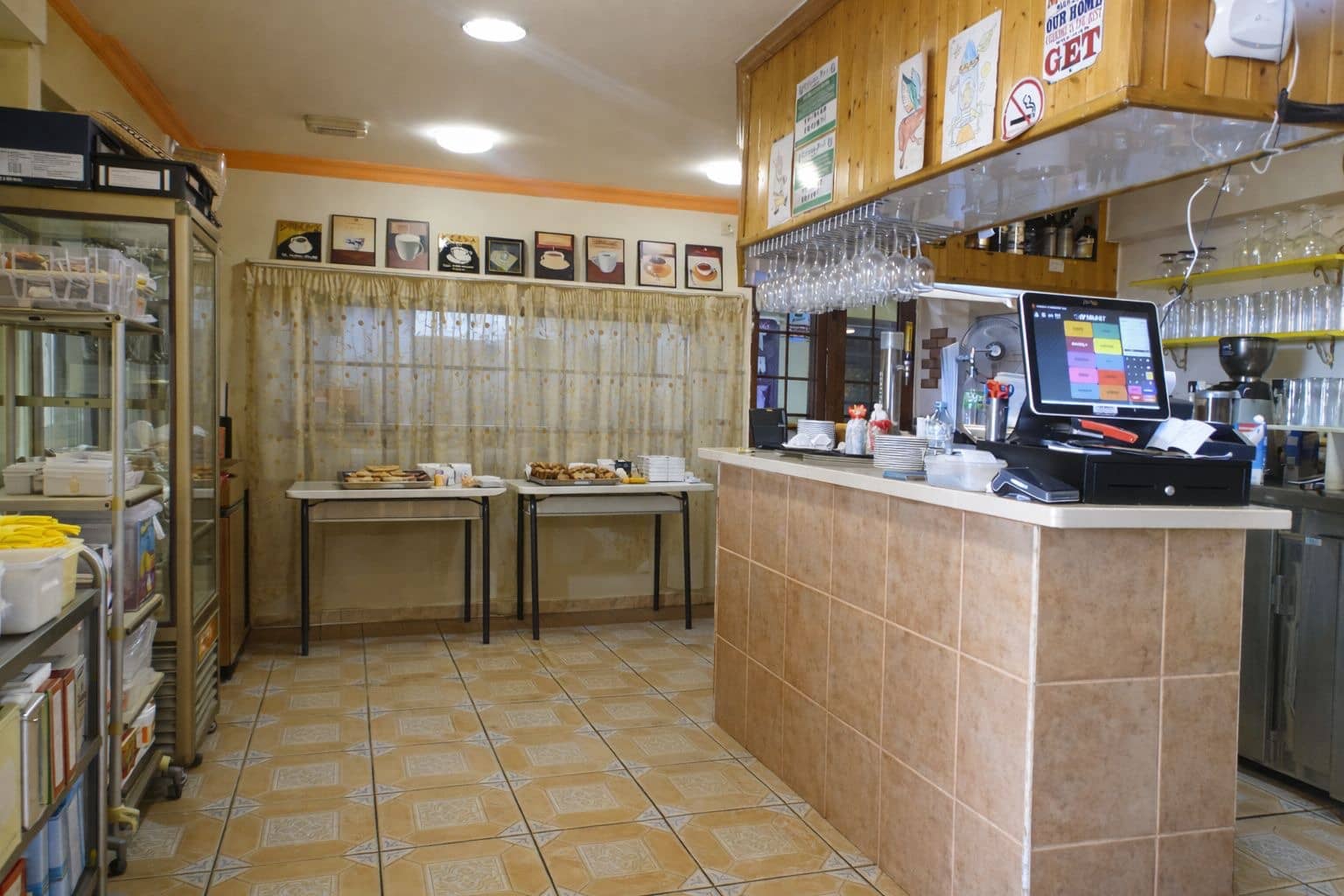 Business for sale in Costa Adeje - € 199,000 (Ref: 9737243)