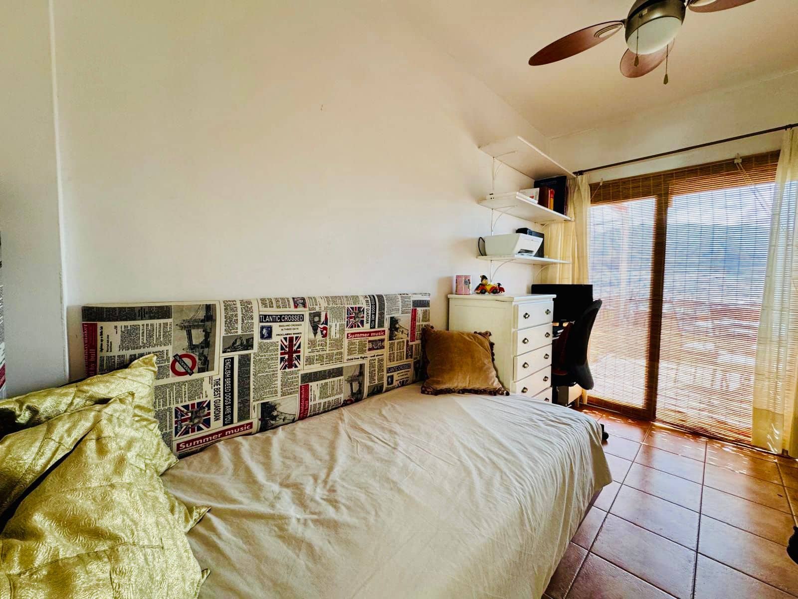 3 sypialnia Penthouse na sprzedaż w Los Cristianos z basenem garażem - 599 000 € (Ref: 9798341)