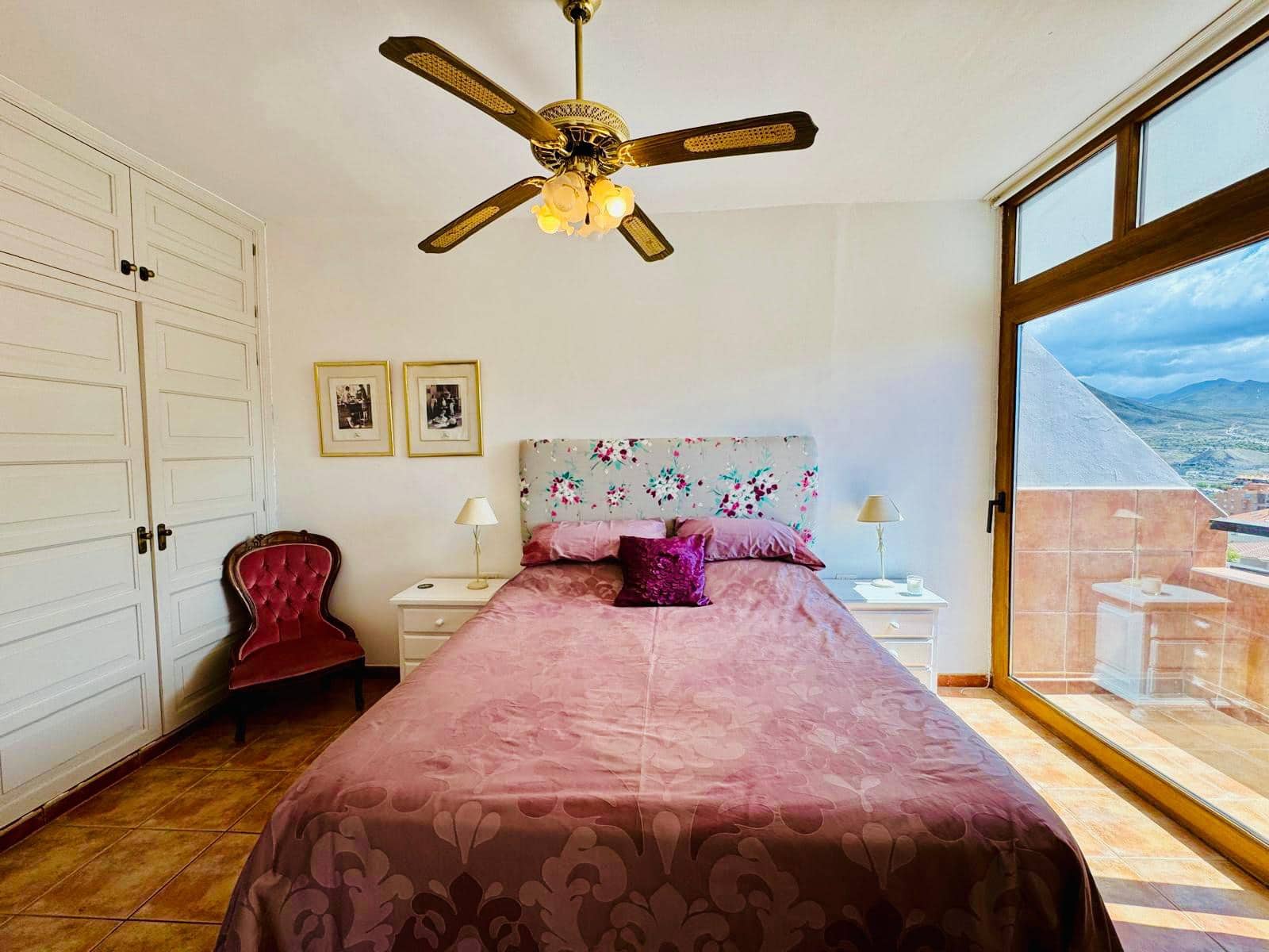 3 sypialnia Penthouse na sprzedaż w Los Cristianos z basenem garażem - 599 000 € (Ref: 9798341)