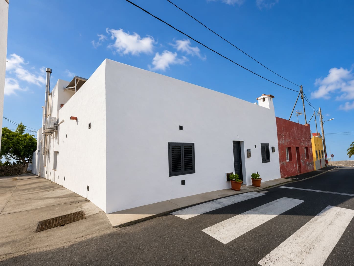 4 bedroom Finca/Country House for sale in Granadilla de Abona - € 350,000 (Ref: 9821330)