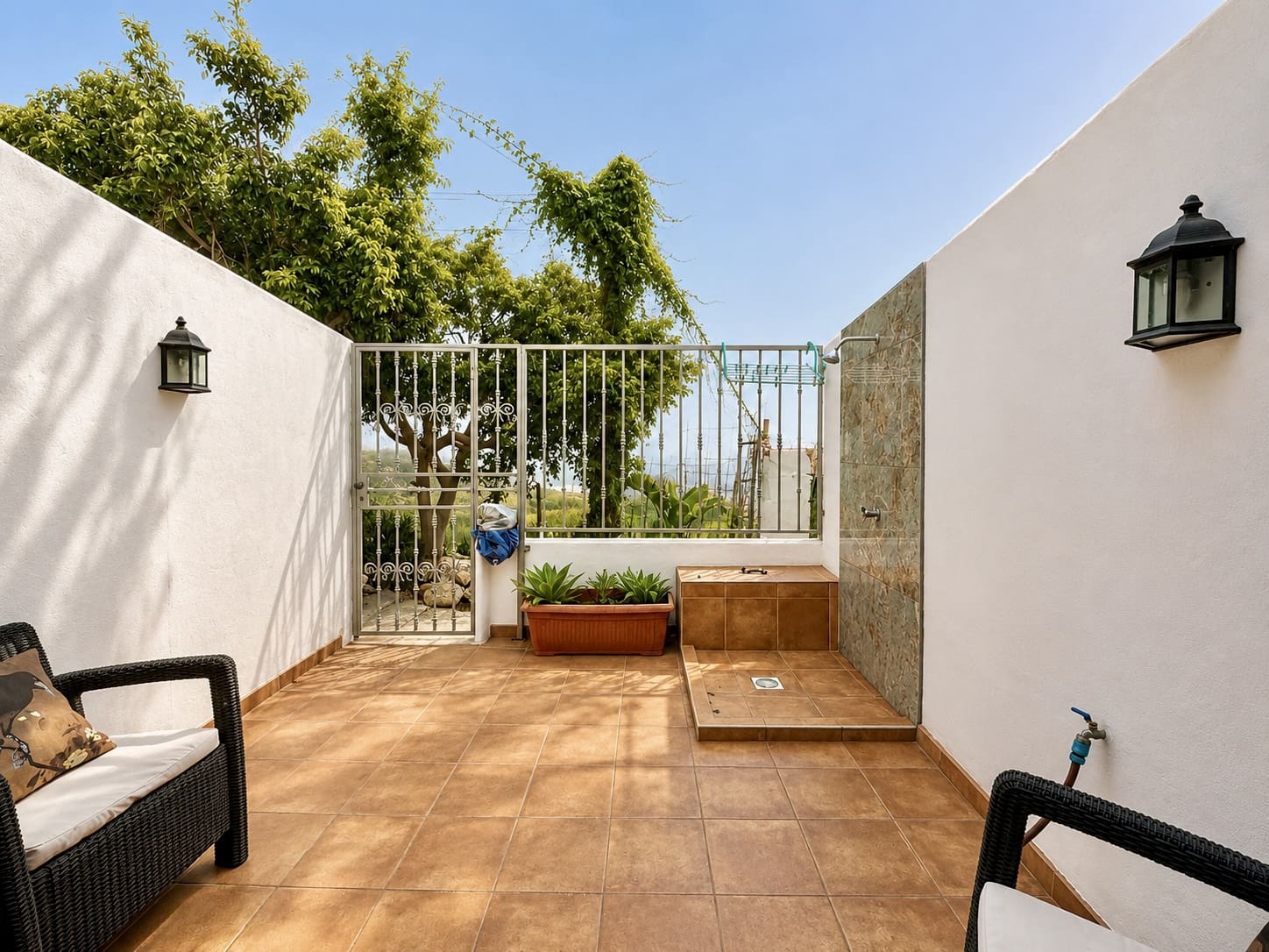 4 bedroom Finca/Country House for sale in Granadilla de Abona - € 350,000 (Ref: 9821330)