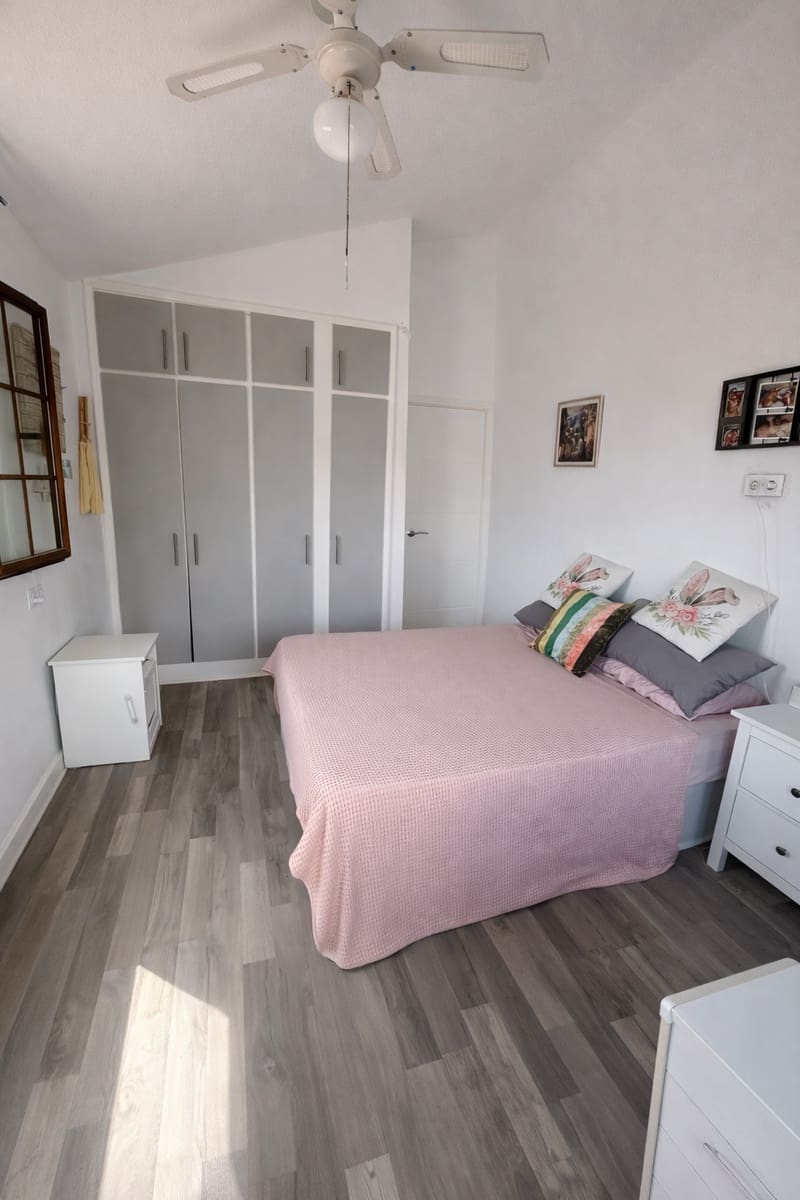 2 bedroom Apartment for sale in Amarilla Golf with pool garage - € 270,000 (Ref: 9841510)