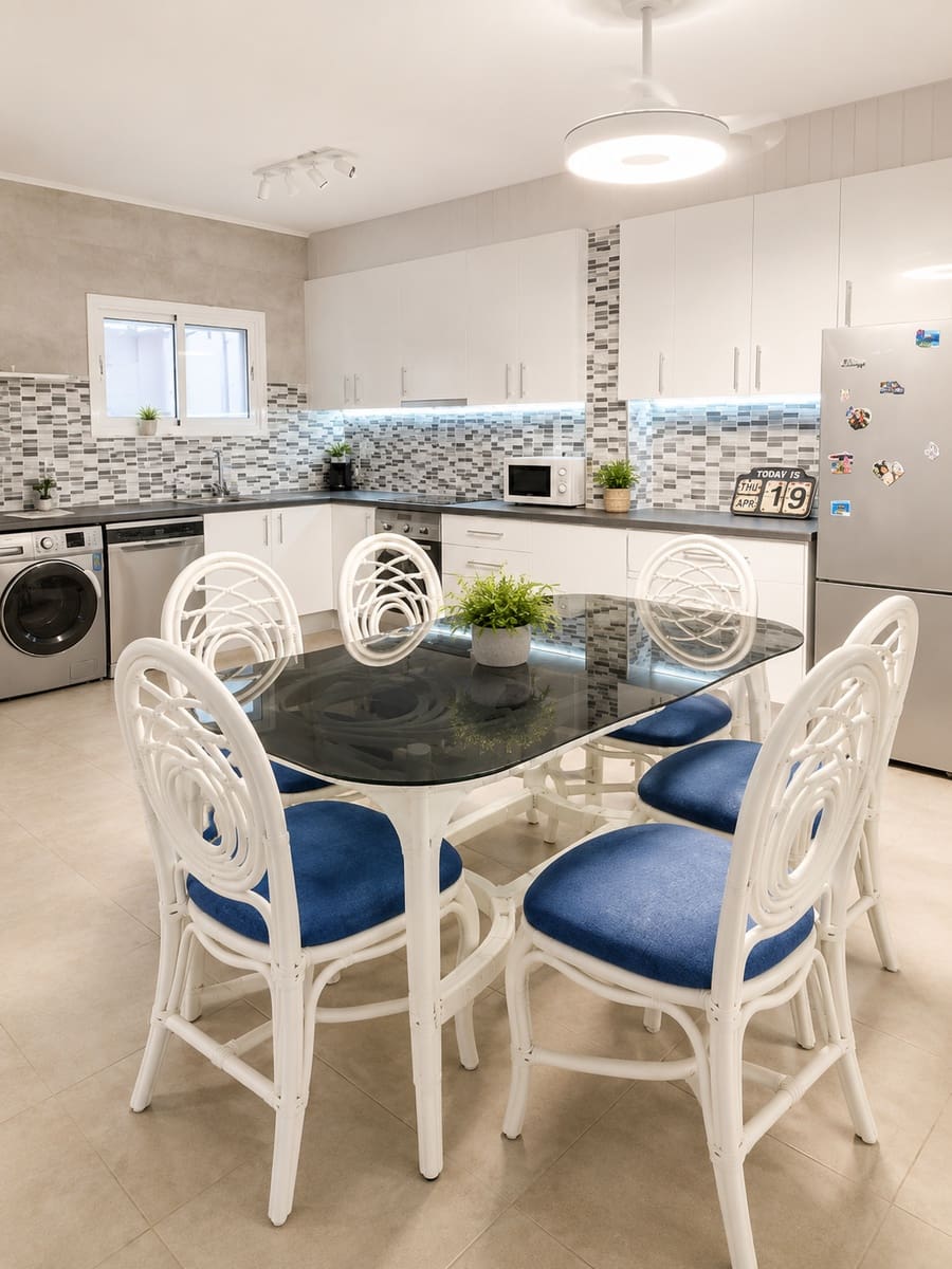 2 slaapkamer Appartement te koop in Los Cristianos met zwembad - € 460.000 (Ref: 9848194)