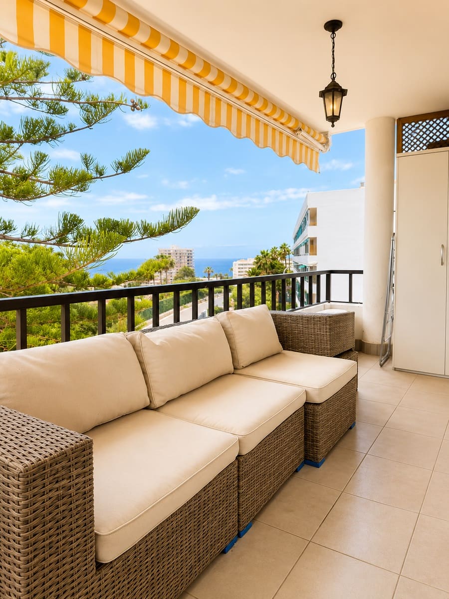 2 slaapkamer Appartement te koop in Los Cristianos met zwembad - € 460.000 (Ref: 9848194)