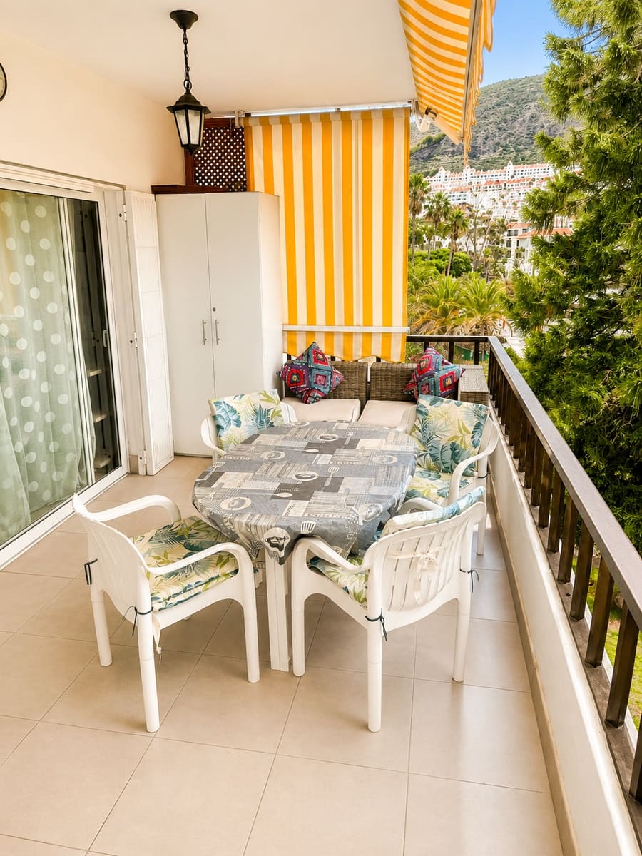 2 slaapkamer Appartement te koop in Los Cristianos met zwembad - € 460.000 (Ref: 9848194)