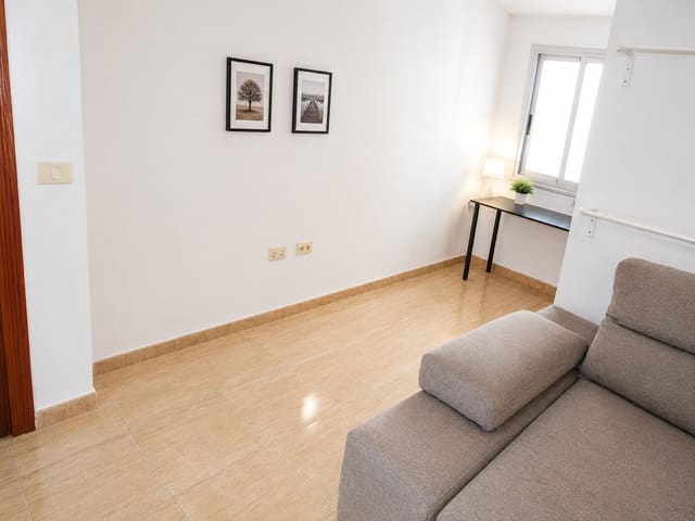 Apartamento de 3 habitaciones en Cabo Blanco, Arona en alquiler con garaje - 1.200 € (Ref: 9854479)