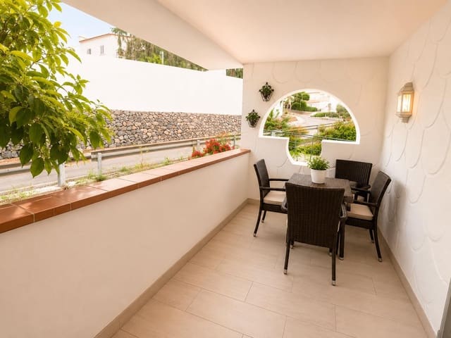 2 bedroom Apartment for sale in Chayofa, Arona with pool garage - € 259,000 (Ref: 9895409)