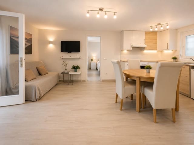 2 bedroom Apartment for sale in Chayofa, Arona with pool garage - € 259,000 (Ref: 9895409)